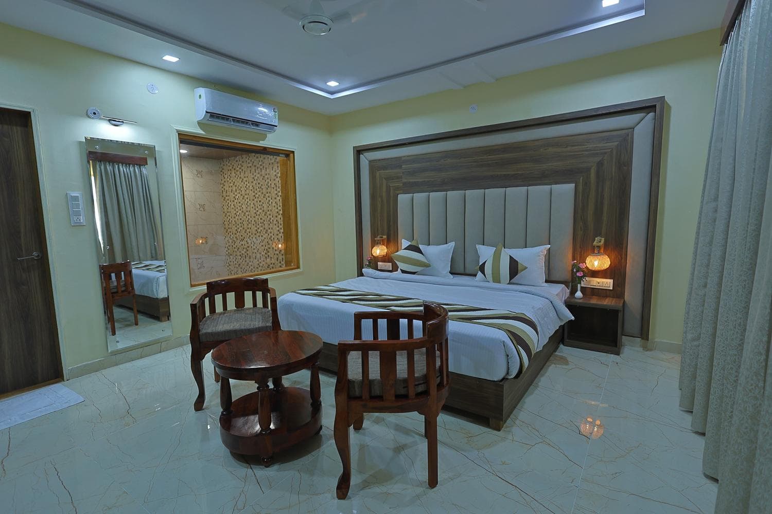 Kesar Villa with Private Pool 1